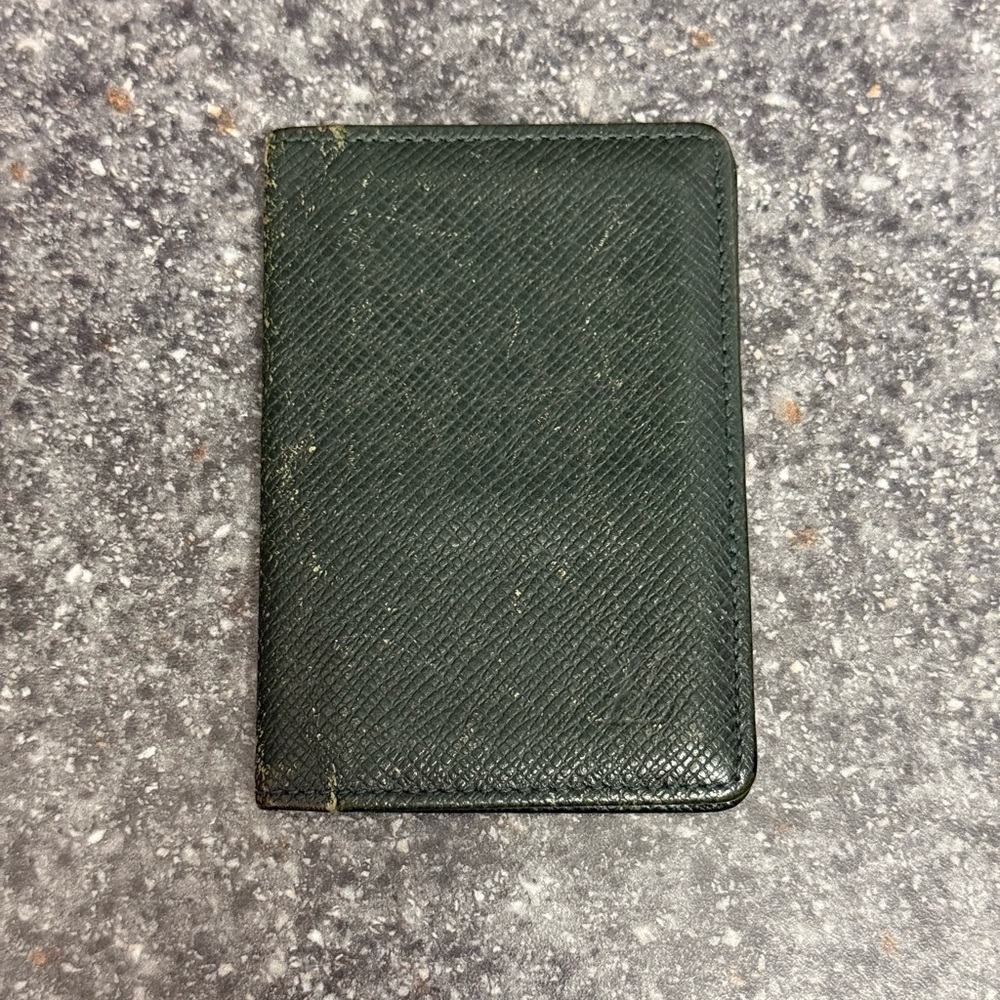 Louis Vuitton Green Taiga Leather Men’s Pocket Organizer Card Holder Wallet